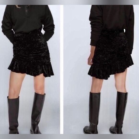 New Zara velvet asymmetrical mini skirt, size medium - Picture 1 of 7